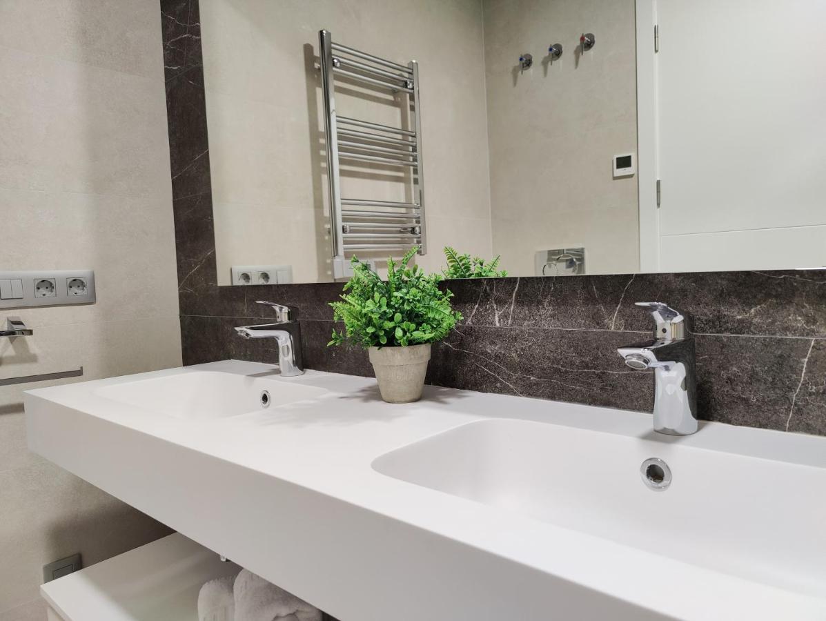 Sunset Cliffs Sea & Sky Apartments Бенидорм Экстерьер фото