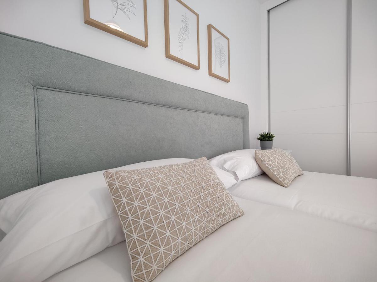 Sunset Cliffs Sea & Sky Apartments Бенидорм Экстерьер фото